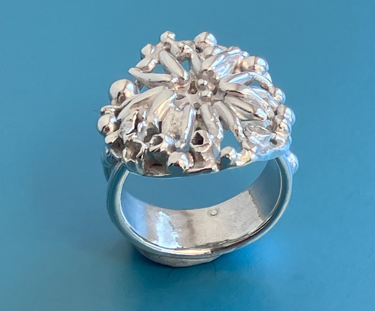Sea anemone ring by Pa-pa jewellery