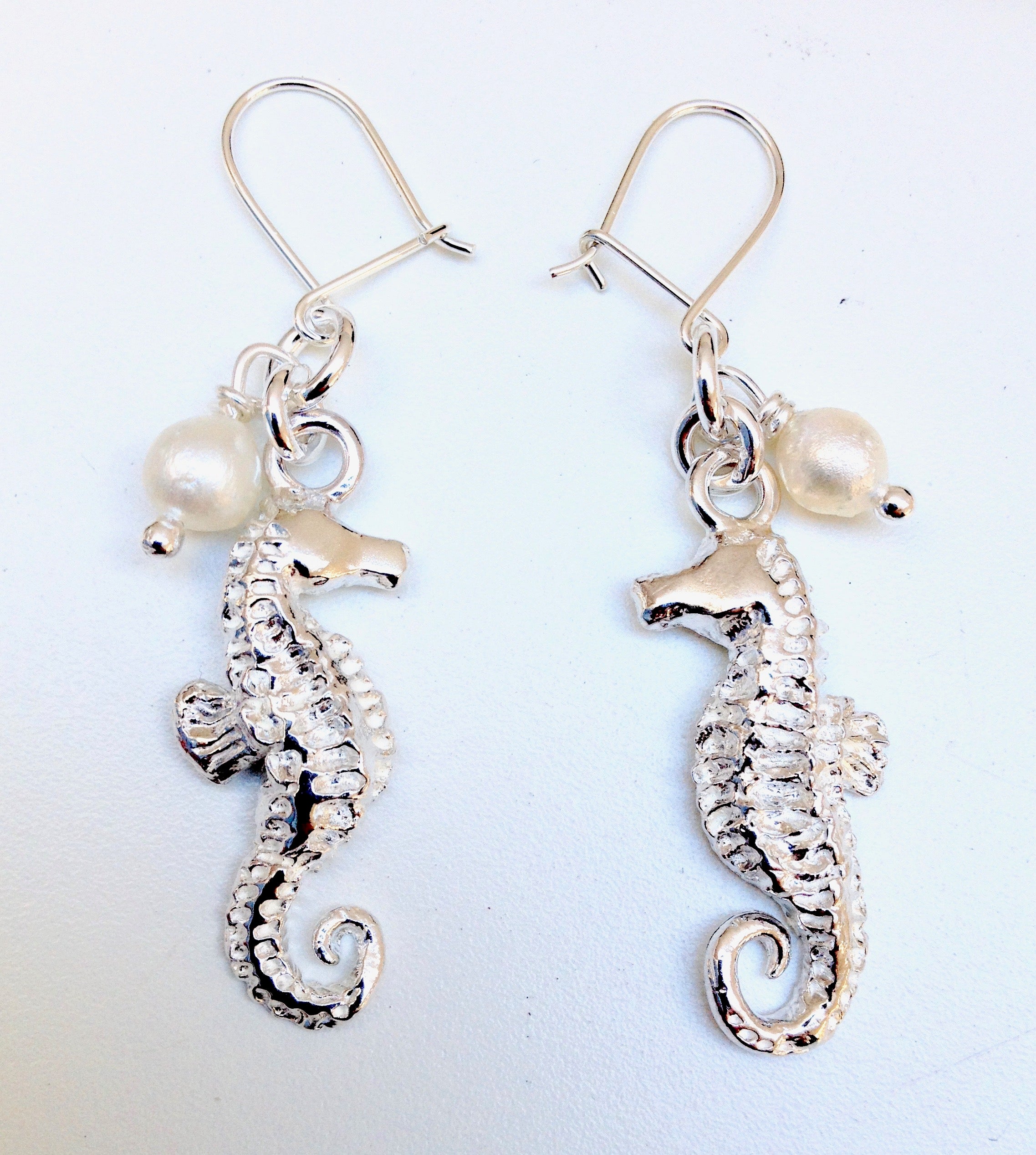 Silver on sale seahorse earrings