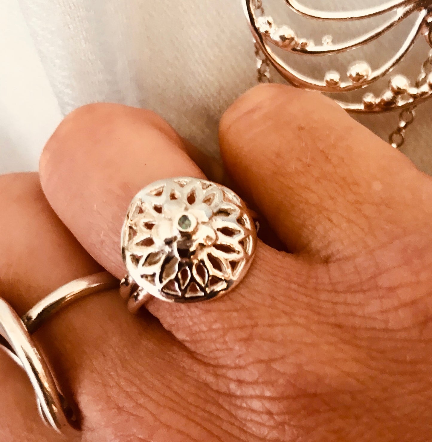 Mandala ring with flower