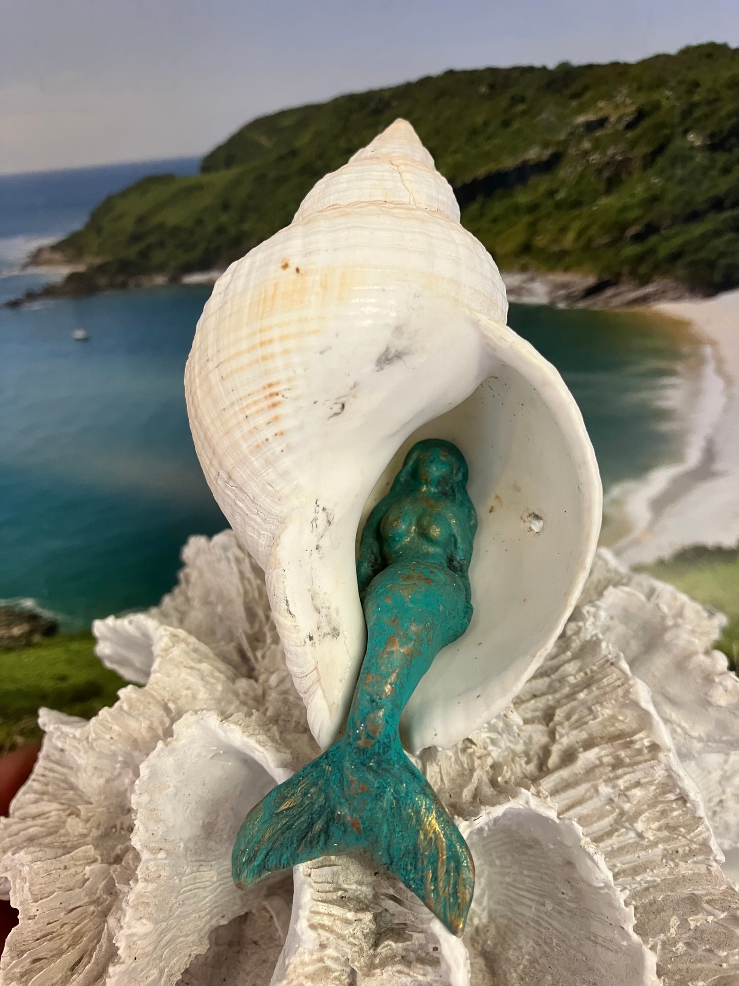 Mermaid Sleeping on Seashell Figurine with Pearl Shell